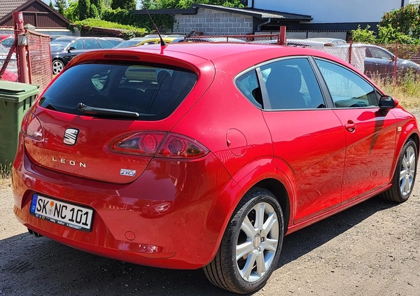 Seat Leon cena 17499 przebieg: 159000, rok produkcji 2008 z Bierutów małe 379